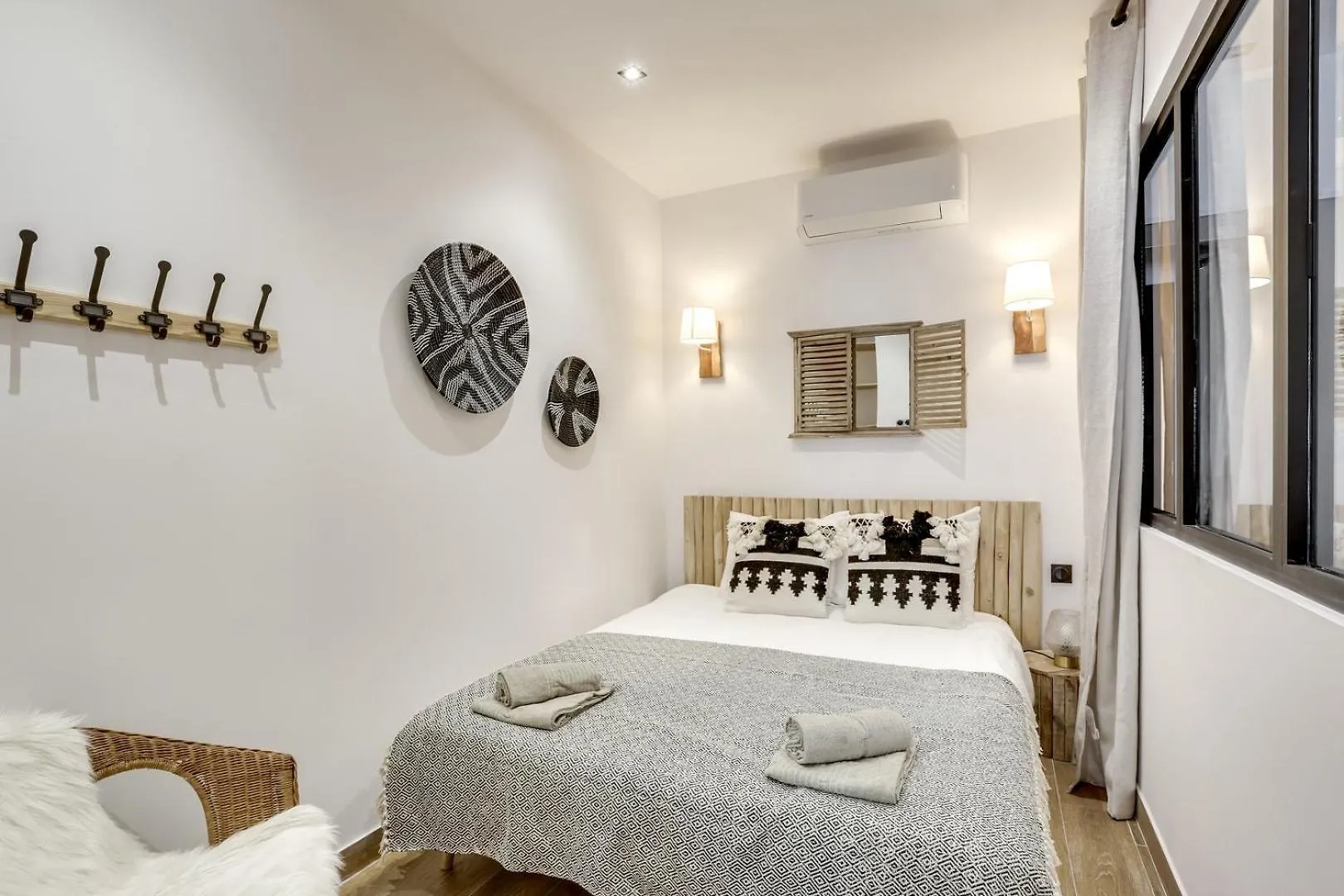 Bluestay 25 - Charmant Appartement A Paris 12 0*,